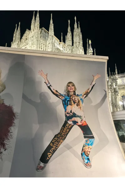 Look 3